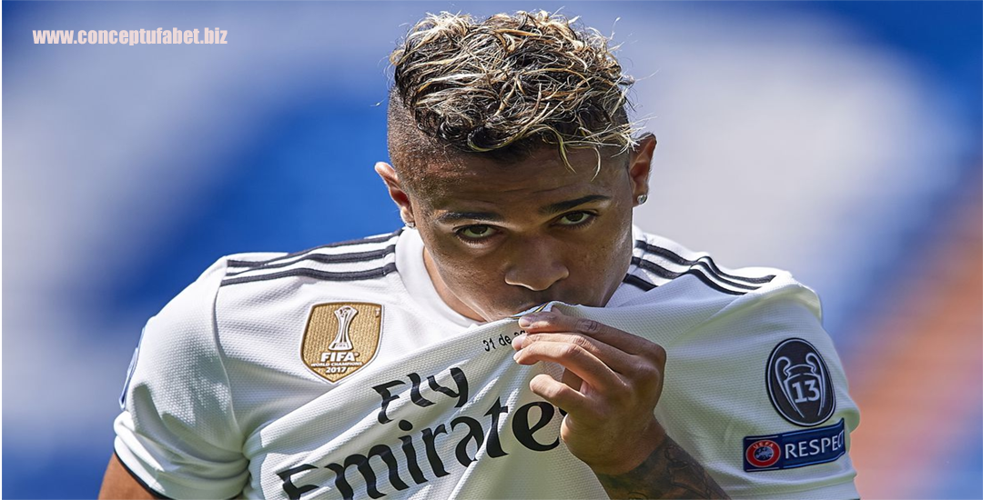 Mariano Díaz Penyerang Spanyol Memikat